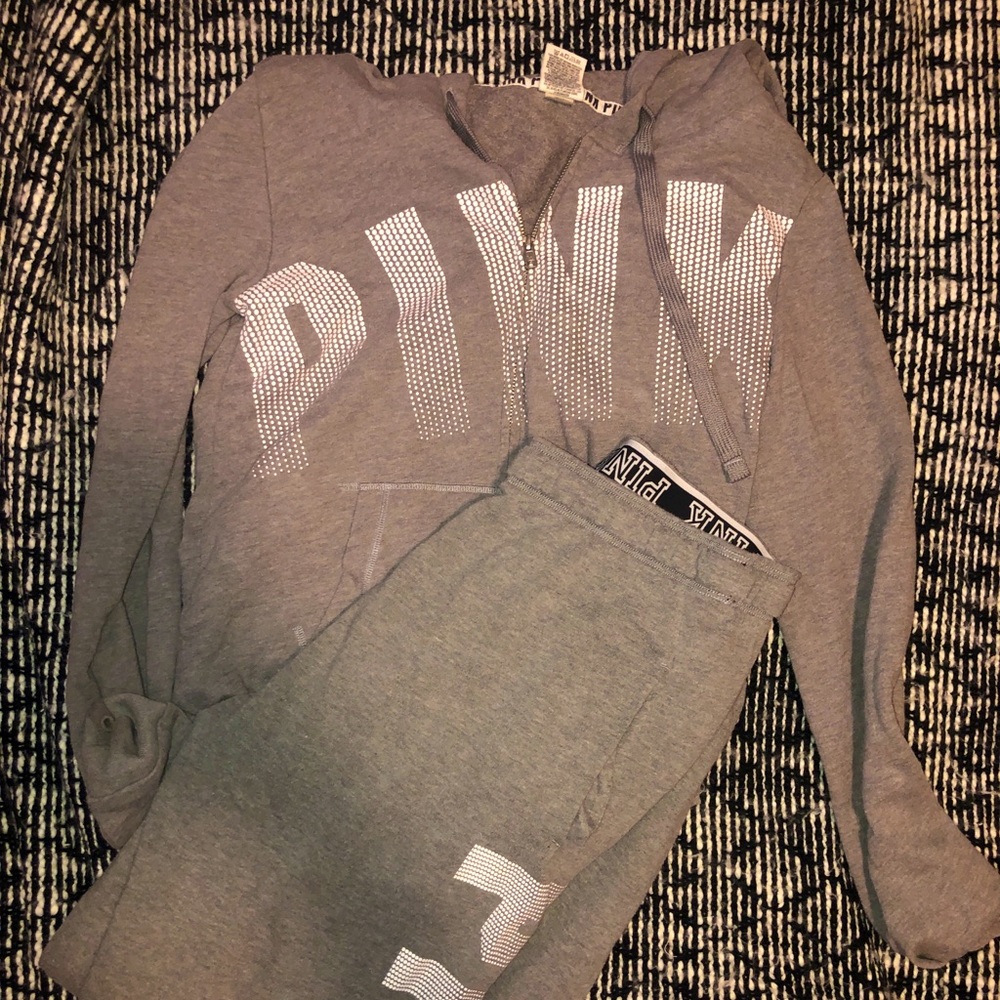VS pink matching set